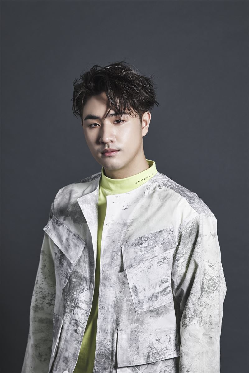 吴宗宪拒救吸毒儿子，长女派人出面救援，鹿希派被保释后一语不发