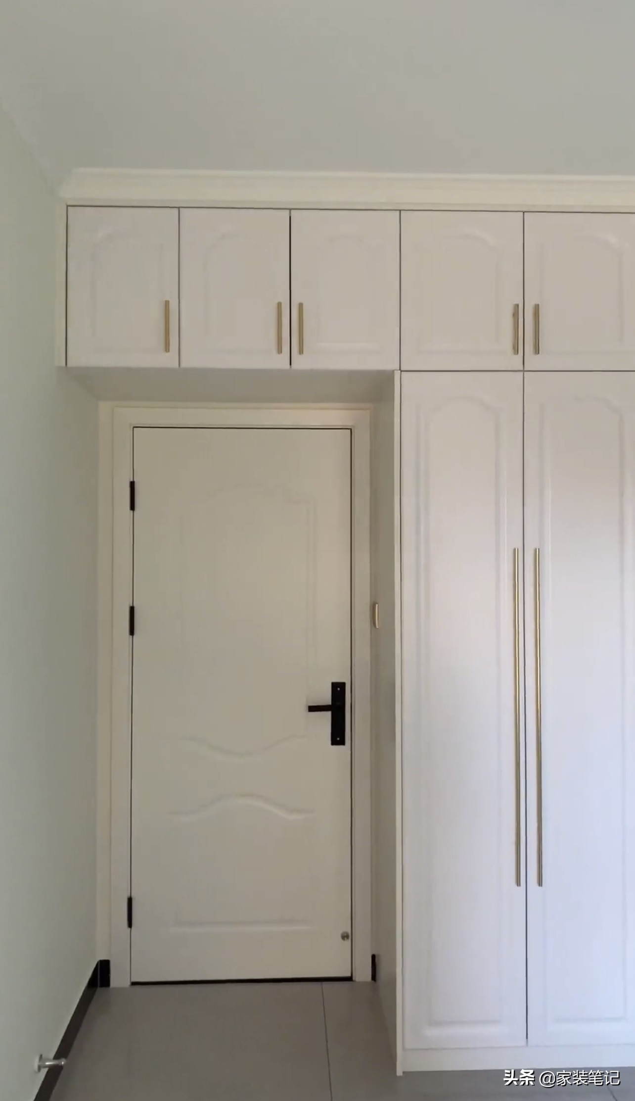 卧室衣柜别再用传统做法了,现在流行这样装,不仅美观还非常实用