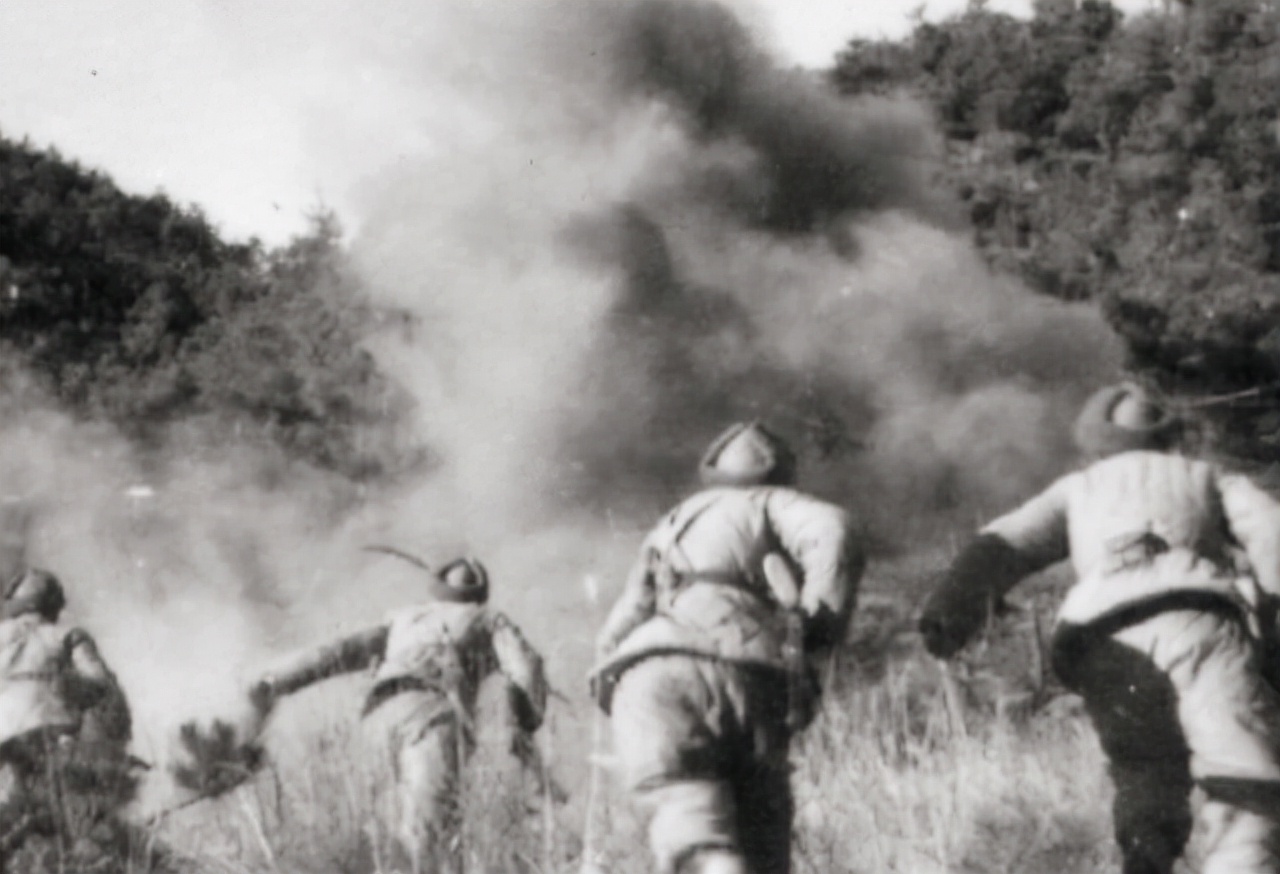 解放军42军：本被安排集体转业，却安然度过多次裁军，威震四方