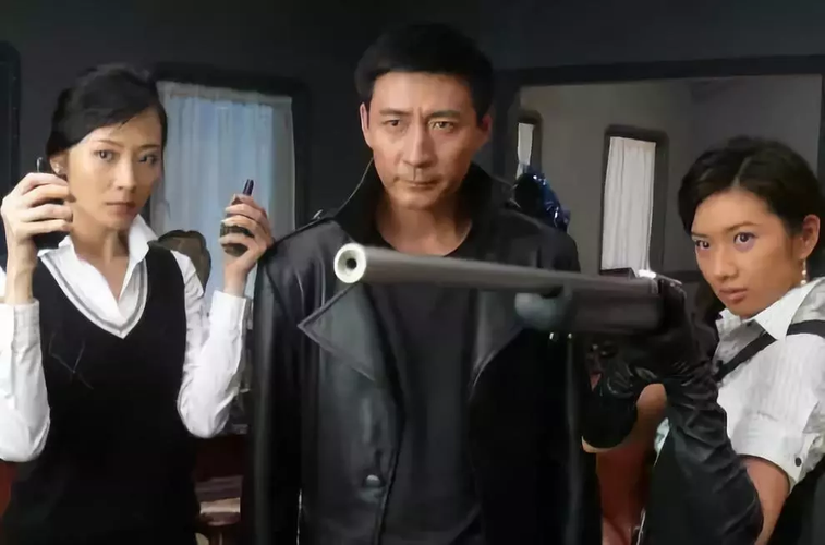 那些年关于燕双鹰的那些事儿