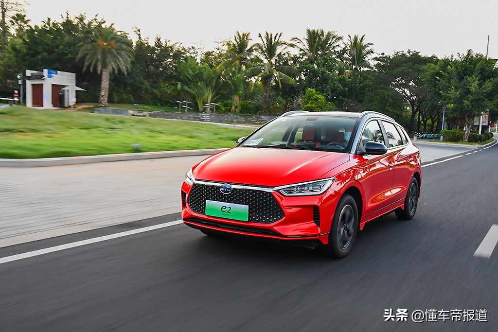 新车｜“买菜车”也能玩运动范？试驾体验2021款比亚迪e2