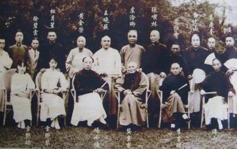 上海滩黑帮教父杜月笙从小混混到青帮大亨，他的手段才叫高明
