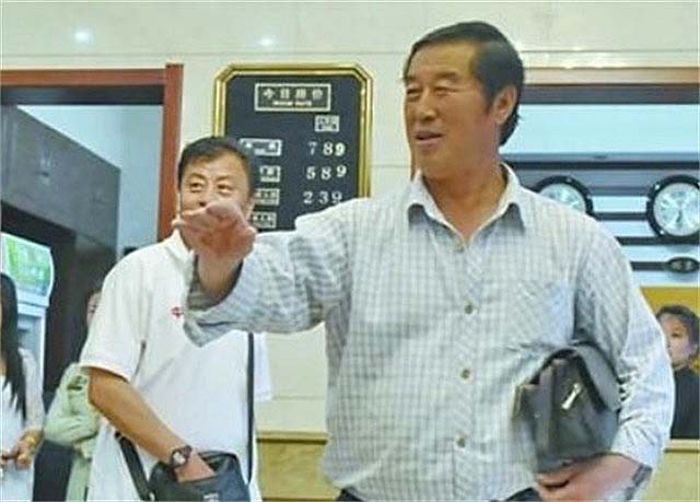 马俊仁跌落神坛后过得如何？疯狂的广告代言，靠藏獒包装炒作