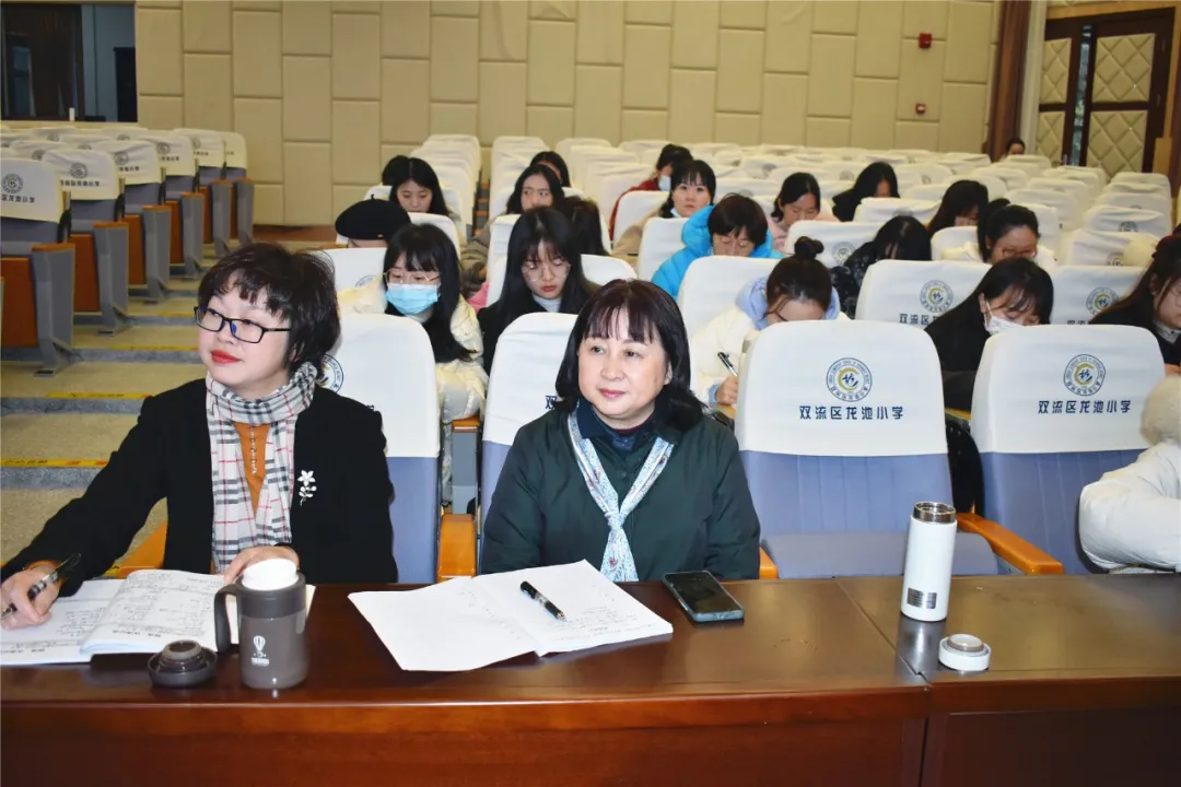 名师引领明双减 寻觅途径提质量丨周晓玲名师工作室送教研讨活动