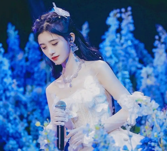 可爱灵动、眼神清澈，论“少女感”只服这8位女星，完败老阿姨