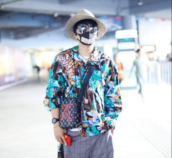 “被精神病”王蓉的娱圈落魄史：我看到了成年人最大的体面