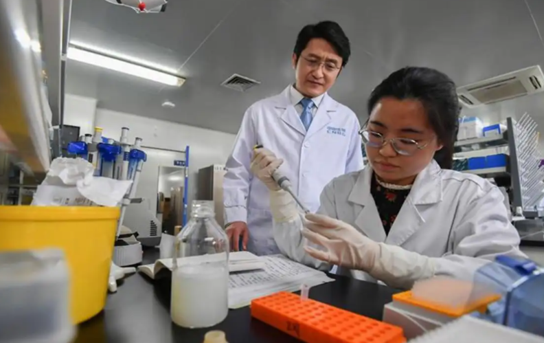 事业单位天花板再升级，新制度有望提升薪资，大学生需权衡利弊