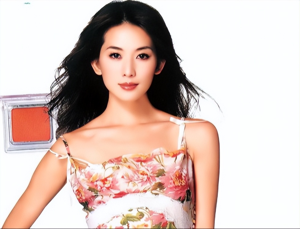 娃娃脸我只服这12位明星！有人30岁还能演高中生，个个青春永驻