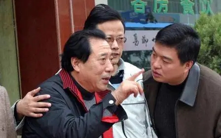 1983年，因高考交白卷被判入狱15年的张铁生，出狱后竟成亿万富翁