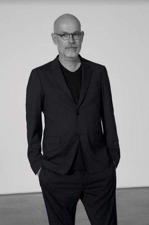 Chanel 新任全球CEO来自联合利华；Belstaff 设立全球品牌总监
