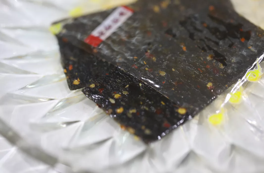 一口入魂！15款童年辣条评测，5毛钱就能买到的快乐