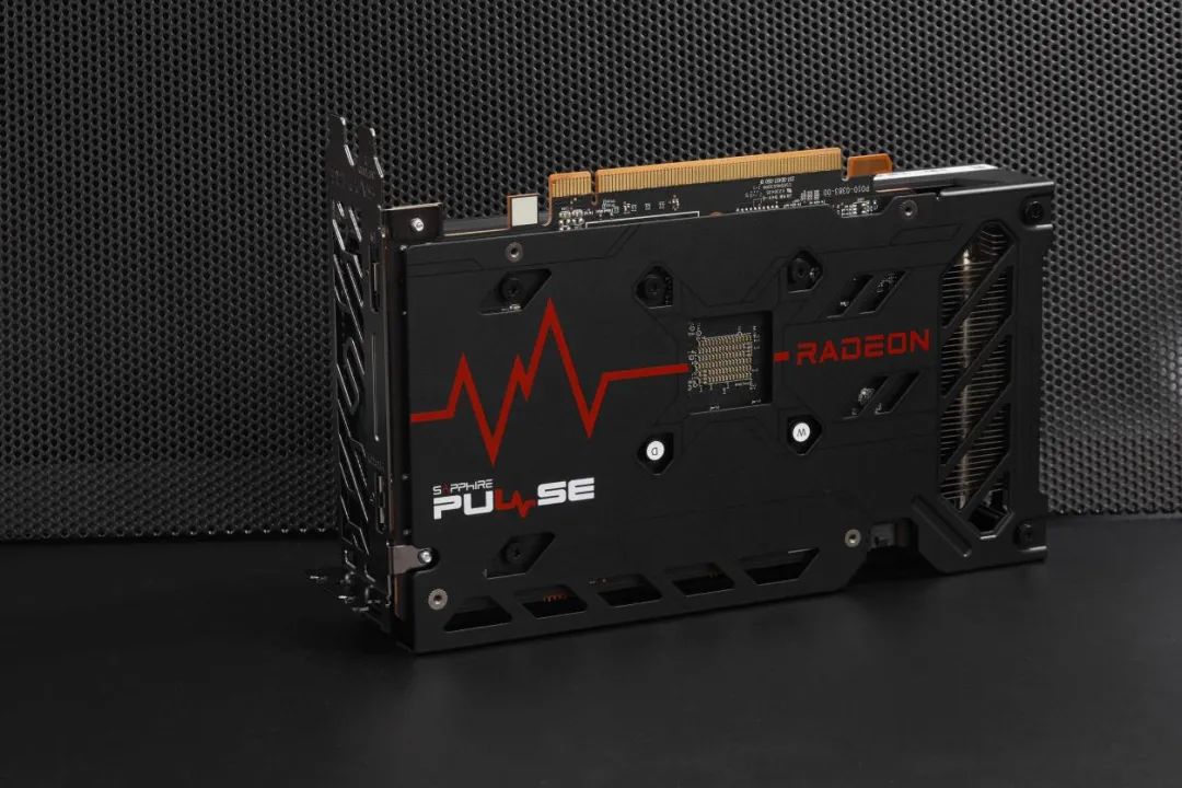 主流小钢炮的性价比之选！蓝宝石Radeon RX 6500XT 4G D6白金版OC显卡评测