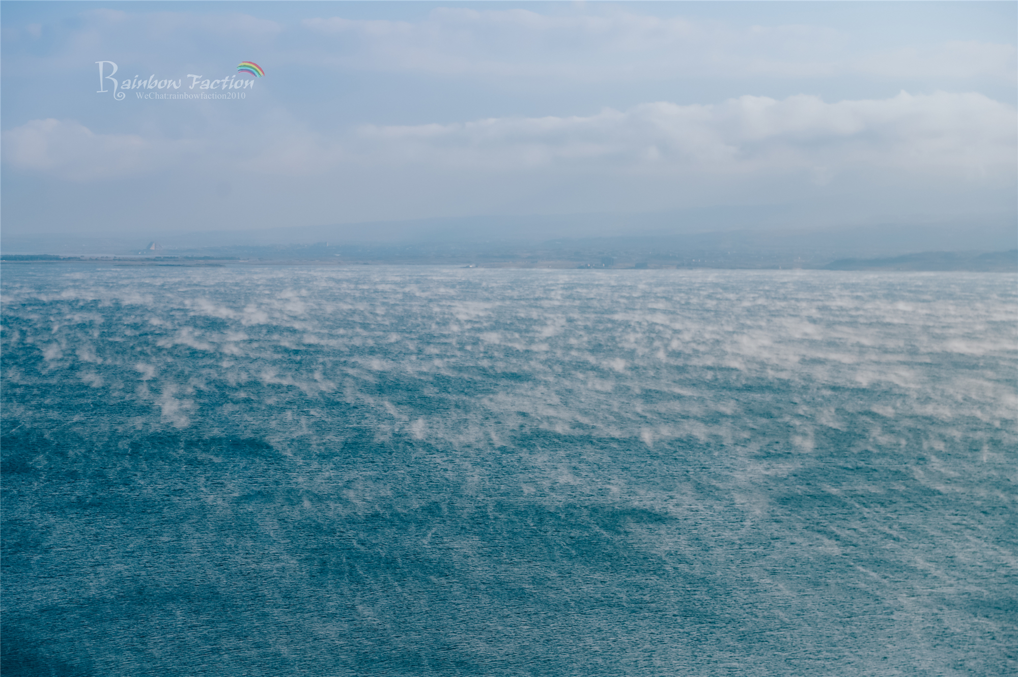 在亚美尼亚塞凡湖，邂逅一场浪漫美丽的婚礼