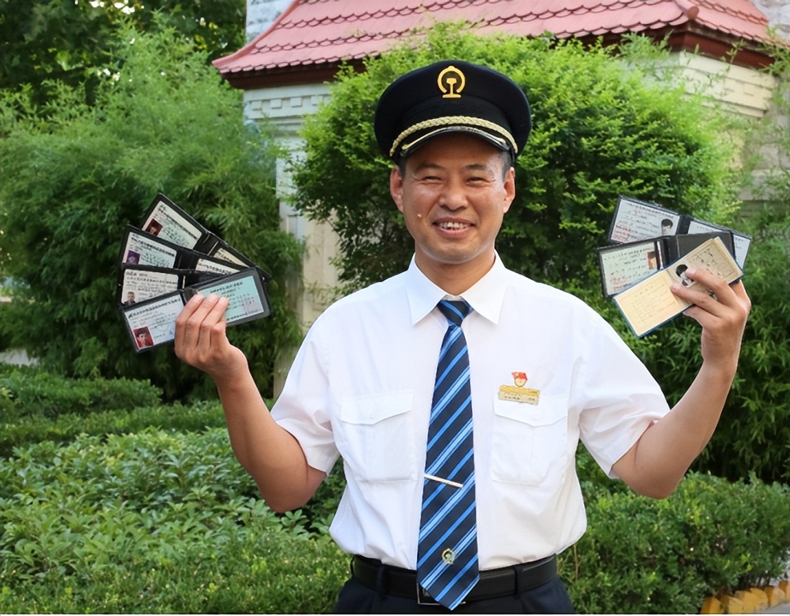 5月1号起，没考驾照的朋友都笑了，驾照可以自学直考，省时又省钱