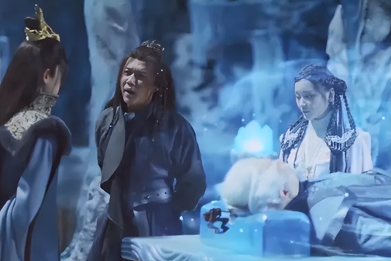 恰似故人归：正派角色卿瑶惹人厌，反派仙姬美出圈，红衣金面太赞