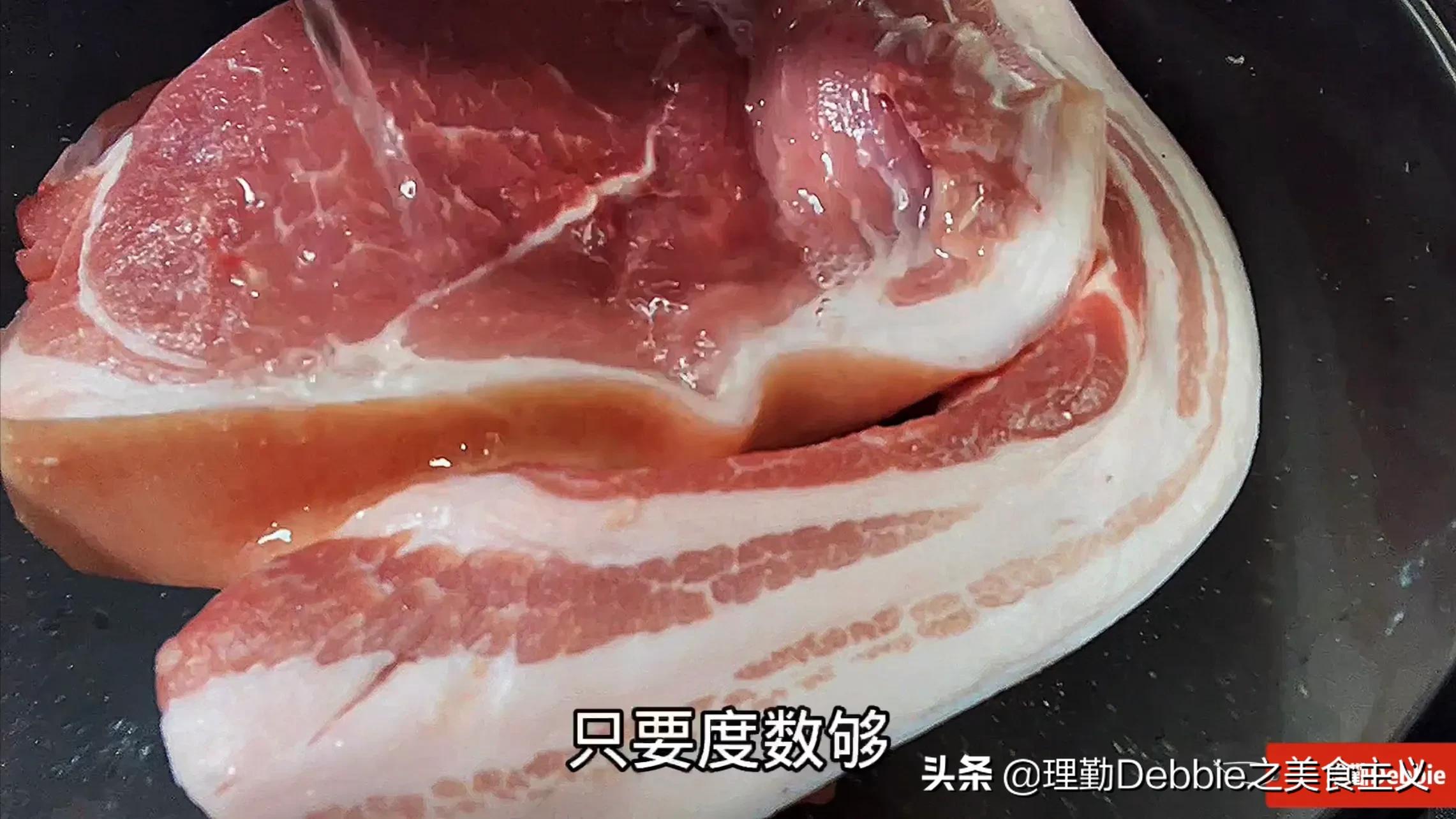 猪肉直接放酱油中泡2天，味道比腊肉香比卤肉入味，真是香惨了