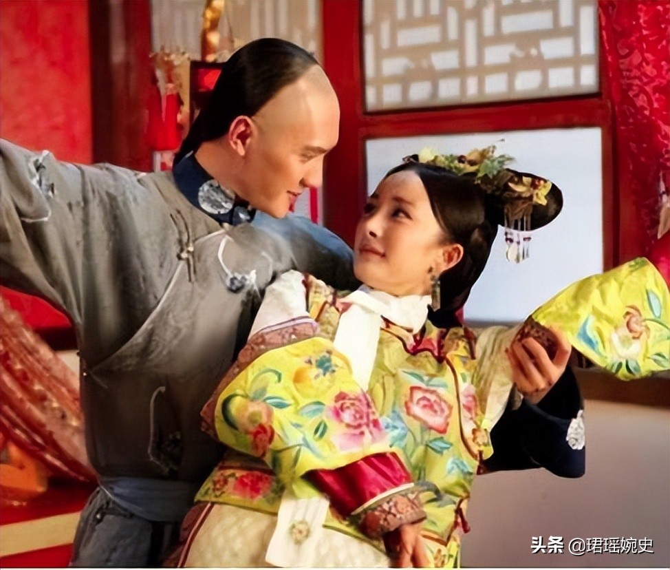 她是晴川的历史原型，康熙最厌恶的儿媳，雍正甚至将她挫骨扬灰