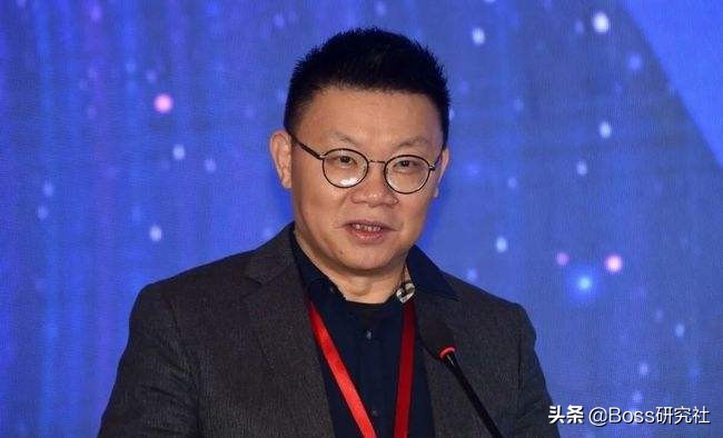 浙江2022年最新十大富豪，坐拥身价16115亿元，宗庆后跌出前五名
