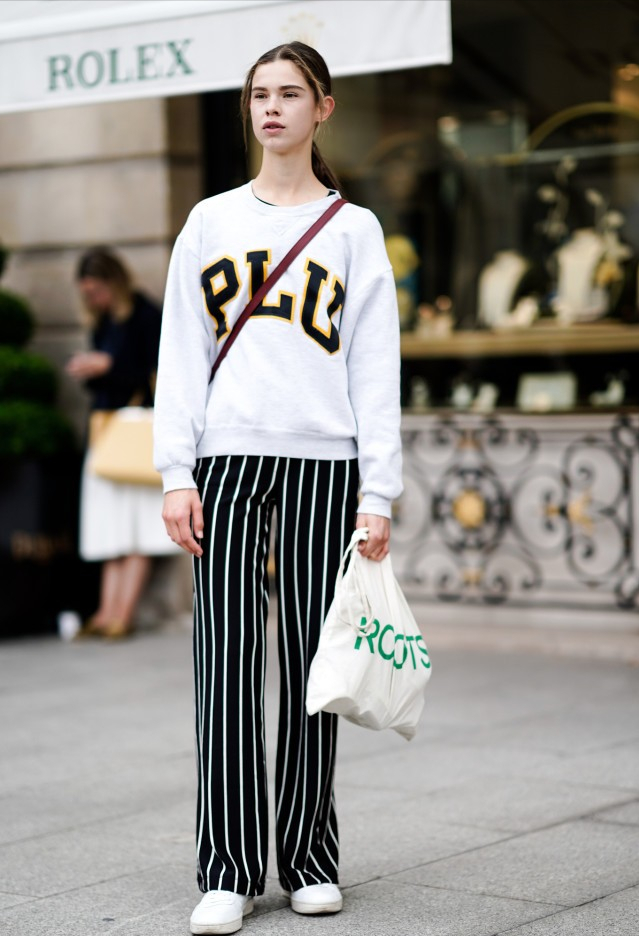 不同上衣与阔腿裤 小白鞋的搭配