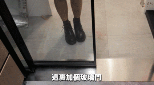 香港夫妇32㎡的家，装修不浪费半点空间，入住一家五口人刚刚好