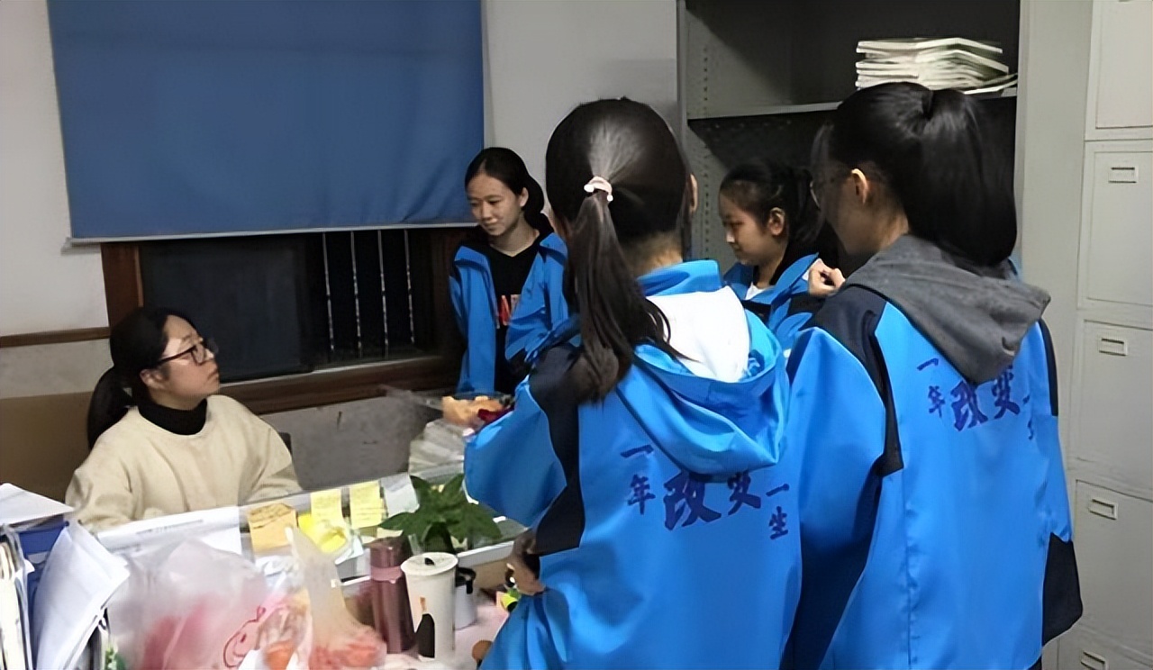 高三班主任直言：三类学生最好放弃复读，明年高考成绩照样不理想