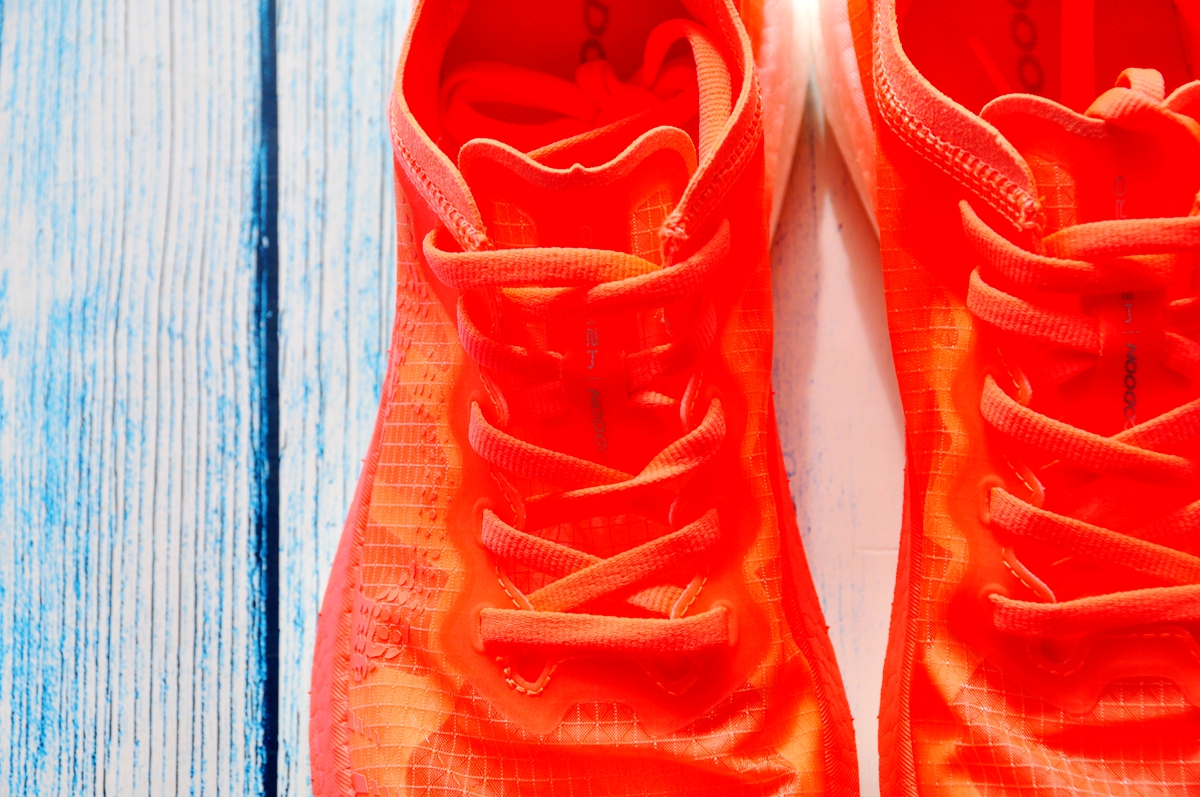 咕咚全掌碳板跑鞋42K，让“造风者”尽情去RUN