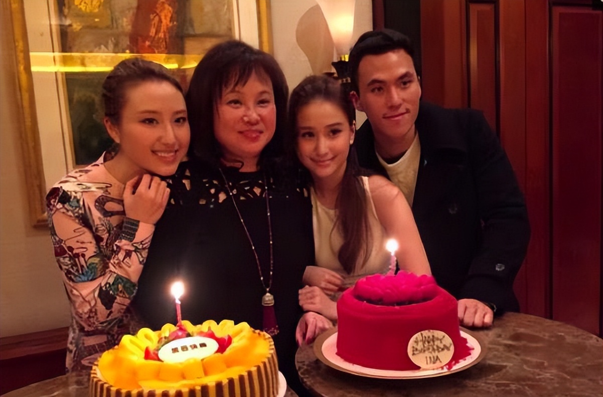 何超莲与何超欣，未来三房四房比拼的重点