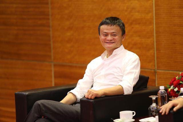 五年前，与马云对话的越南大学校花，后来怎样了？