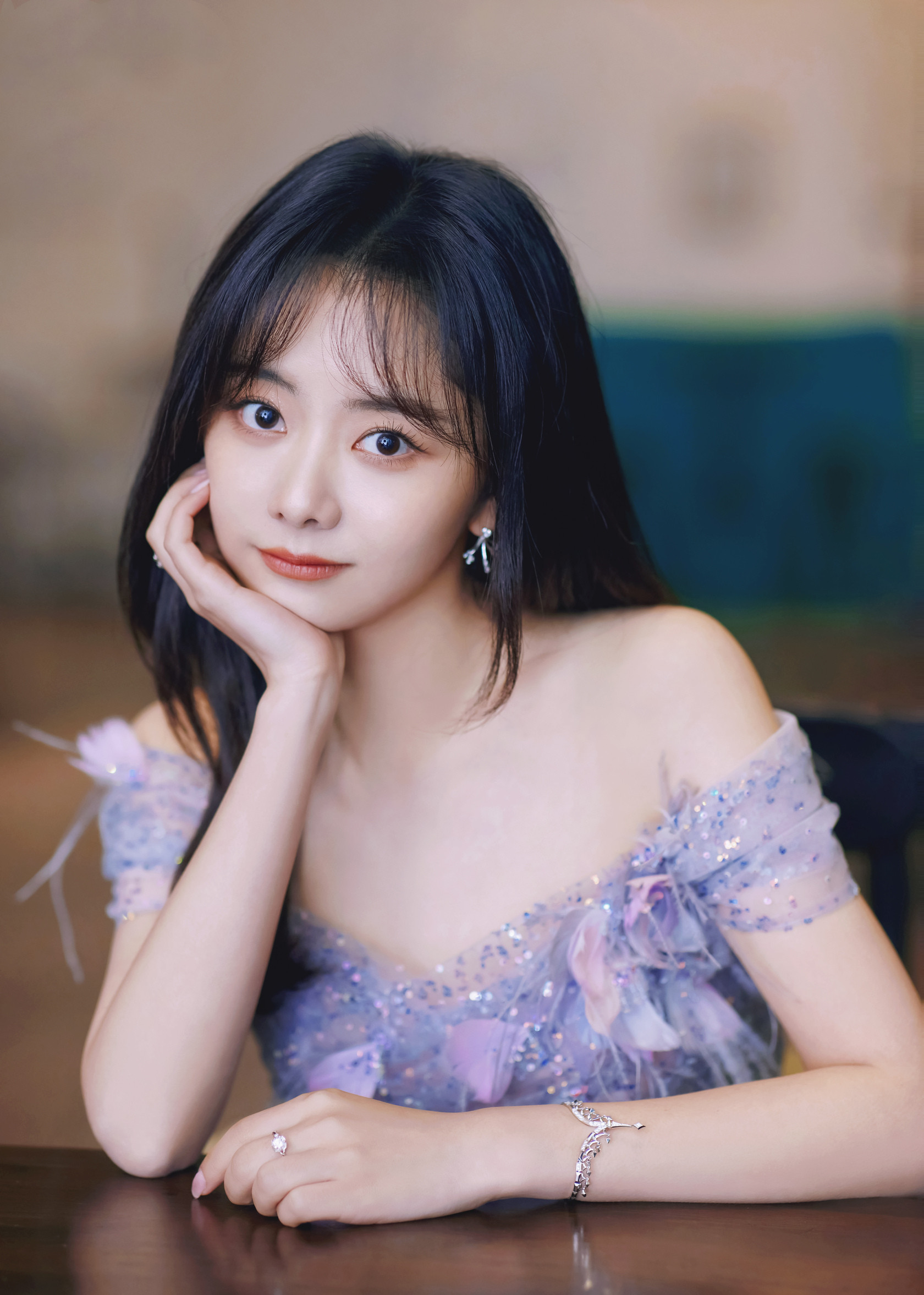 四川的女星很美呀！这5位女星个个貌美如花，你最喜欢谁