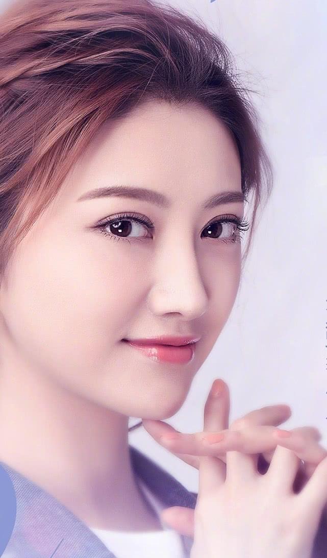 景甜，清纯甜美型女星