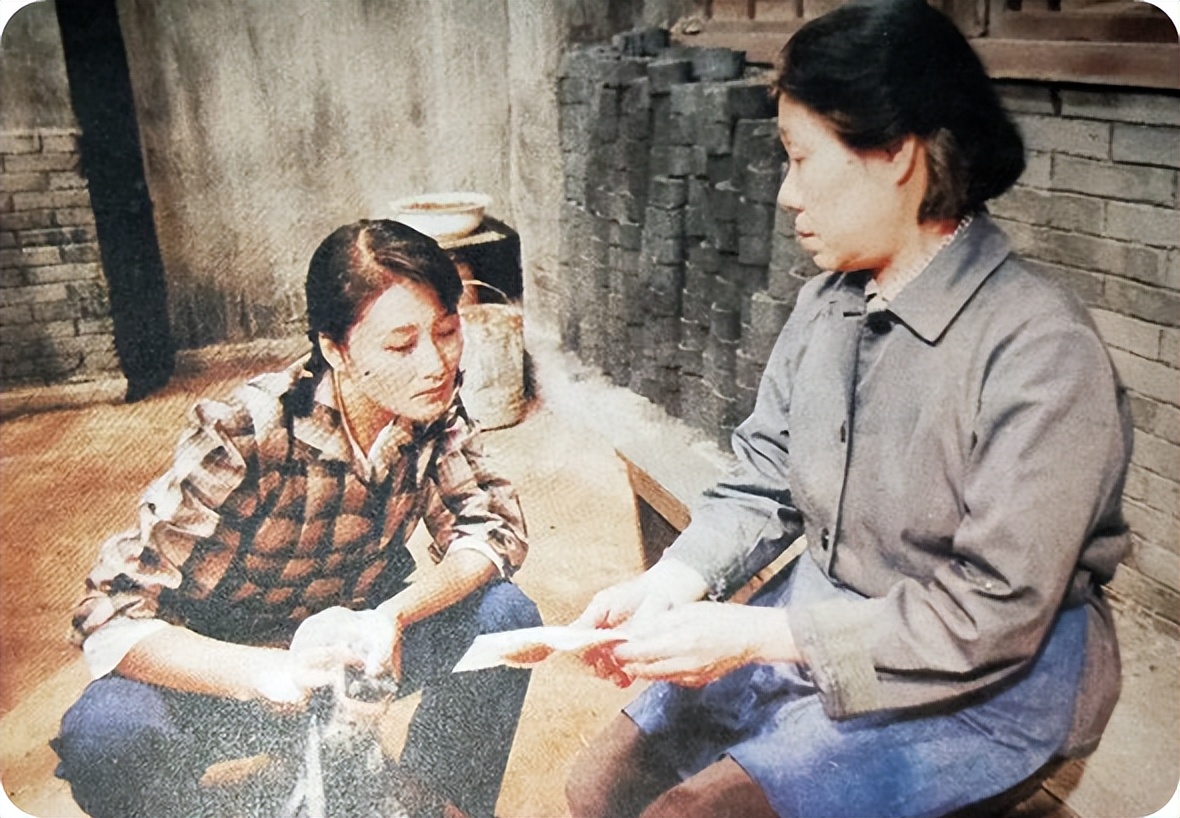 还记得电视剧《渴望》及插曲《好人一生平安》吗？