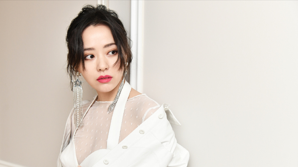 明星清唱名场面，张碧晨惊艳全场，周深简直是“人间百灵鸟”