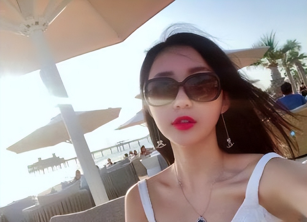 为了不变老，不生孩子、20年不吃晚饭，如今