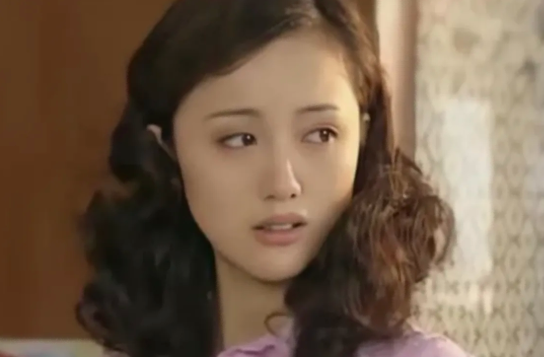 长着一张红颜祸水的脸，感情经历却洁白如纸，这12位女星太稀缺