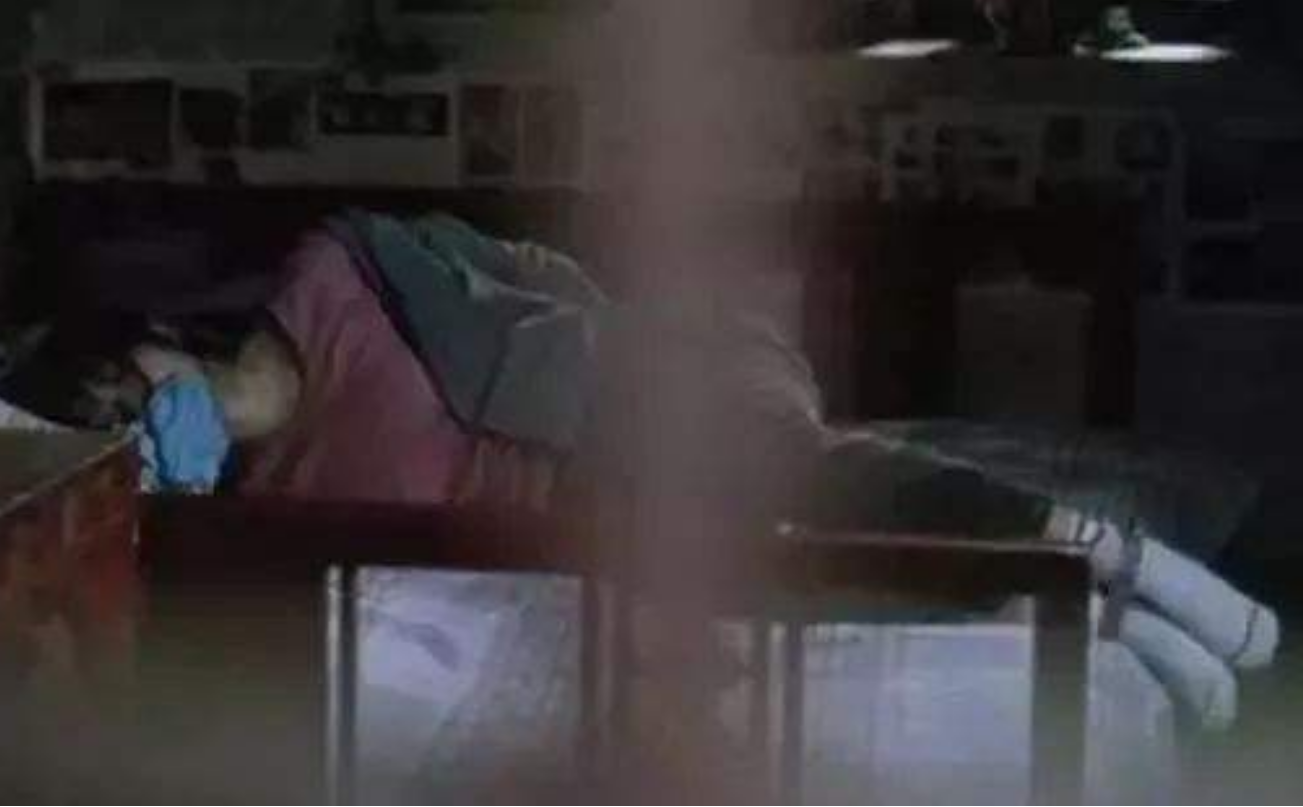 1995年，四川女大学生被120元卖给55岁老汉，2人跟牲口住了17年