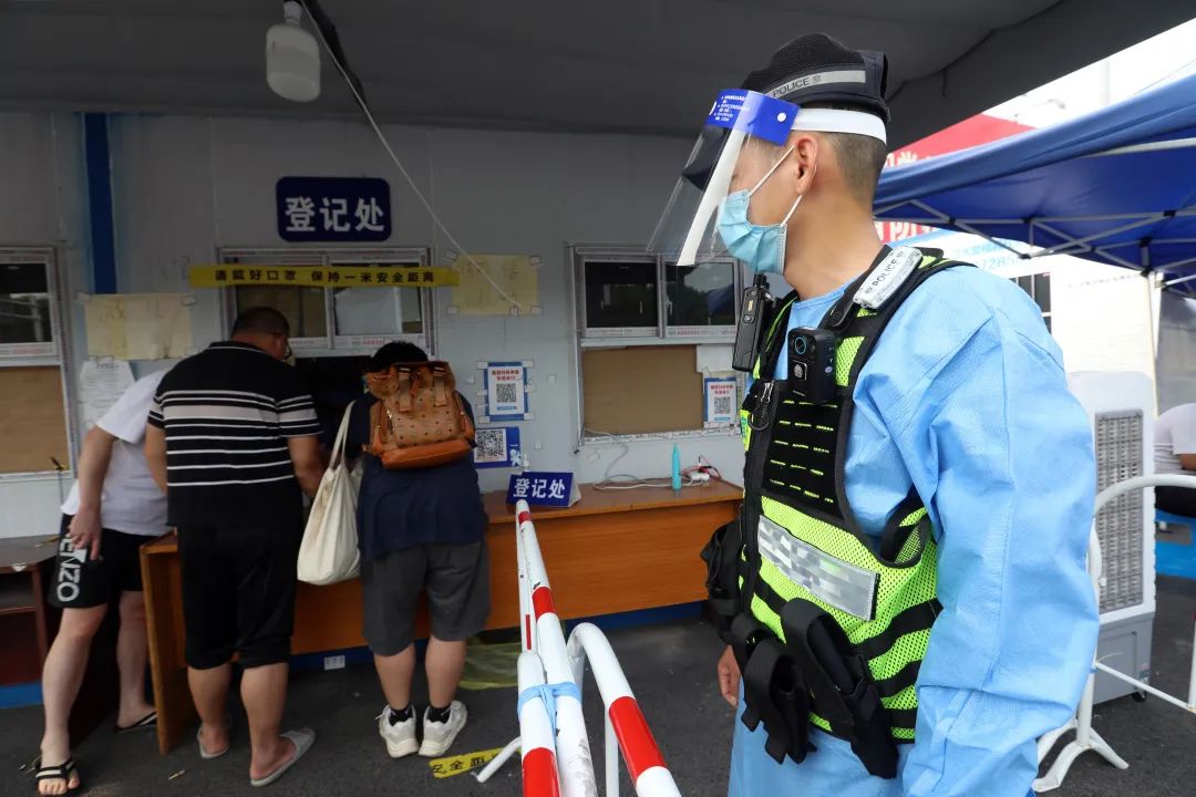 宜兴交警大队辅警张子龙：他并非英雄，只是把警服当作铠甲