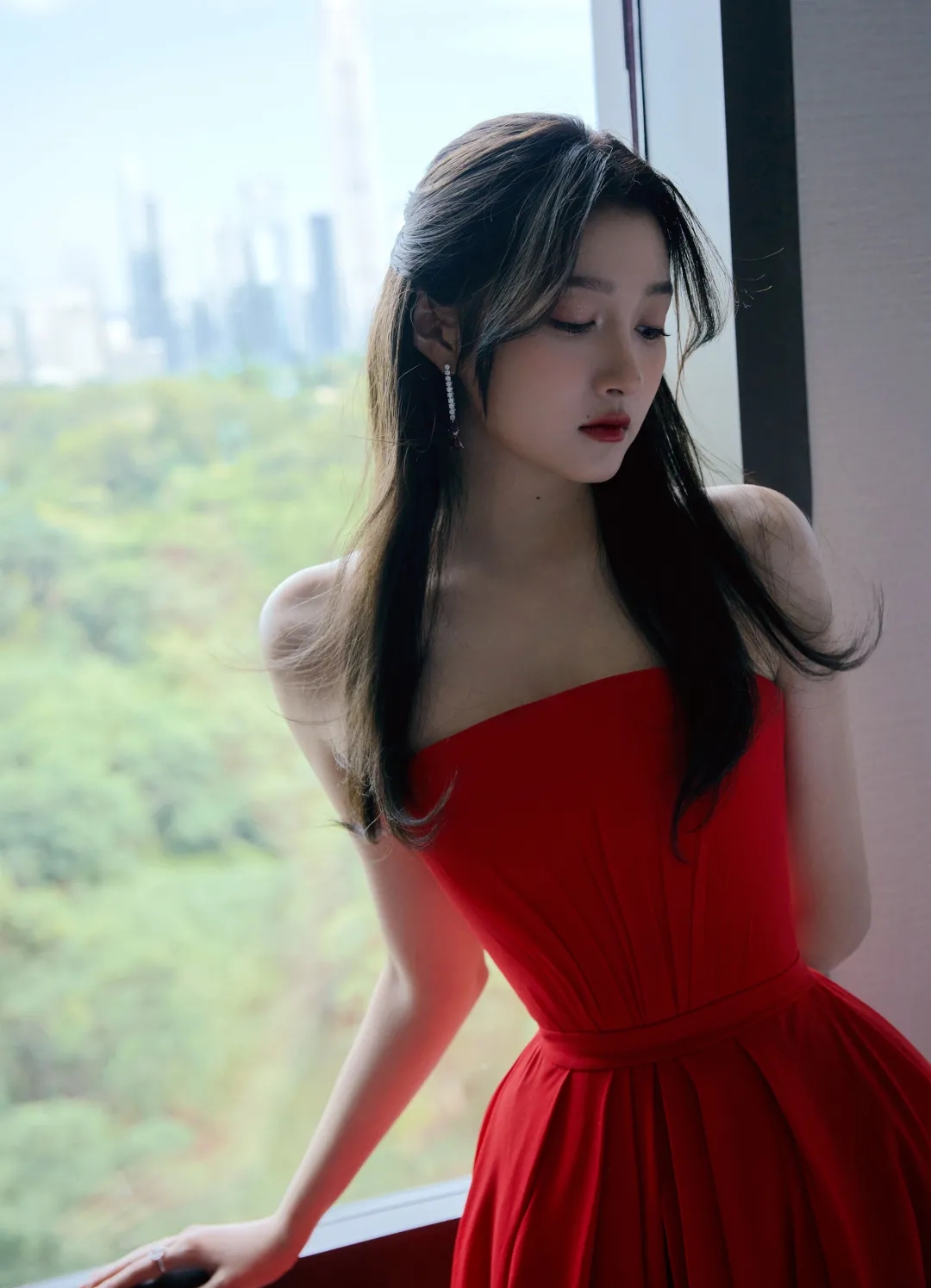 连明星都开始考编制，关晓彤张艺兴进入中国国家话剧院