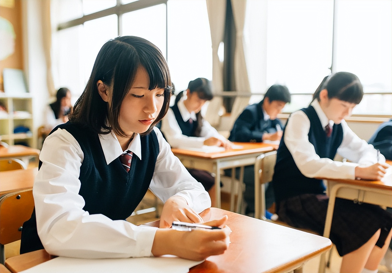 985大学生公开择偶观：她很好，但我不会娶她！网友评论出奇一致