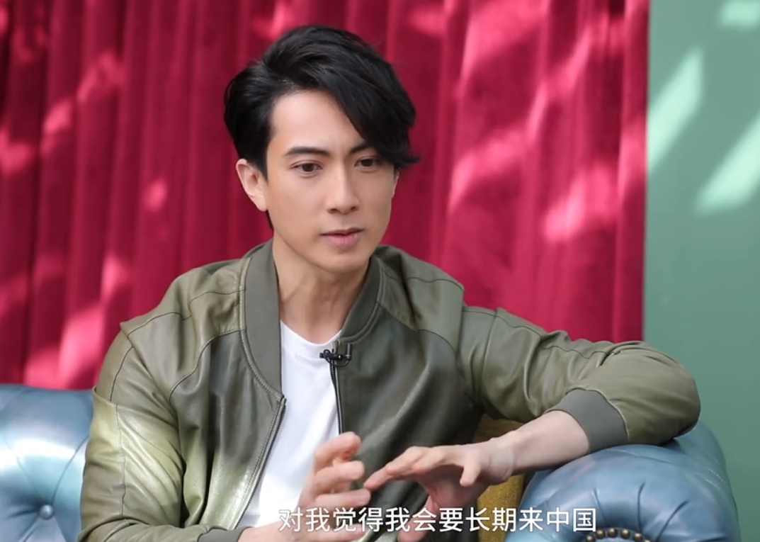 花1200万在重庆买房，为子女找好学校，吴尊：在中国读书不去澳洲