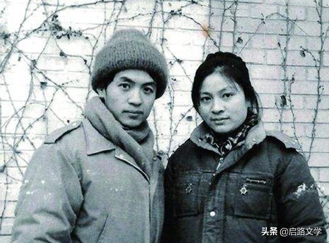 顾城十首很经典的爱情诗，充满哲理和朦胧意境，让人佩服他的才华