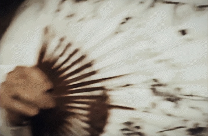 同样是演白面书生，把张国荣、任泉和佟梦实放在一起差距就出来了