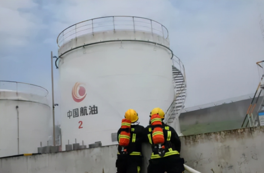 服役陆军、空军，参与重大任务，获首长好评！这10位“学霸军人”来自上海！