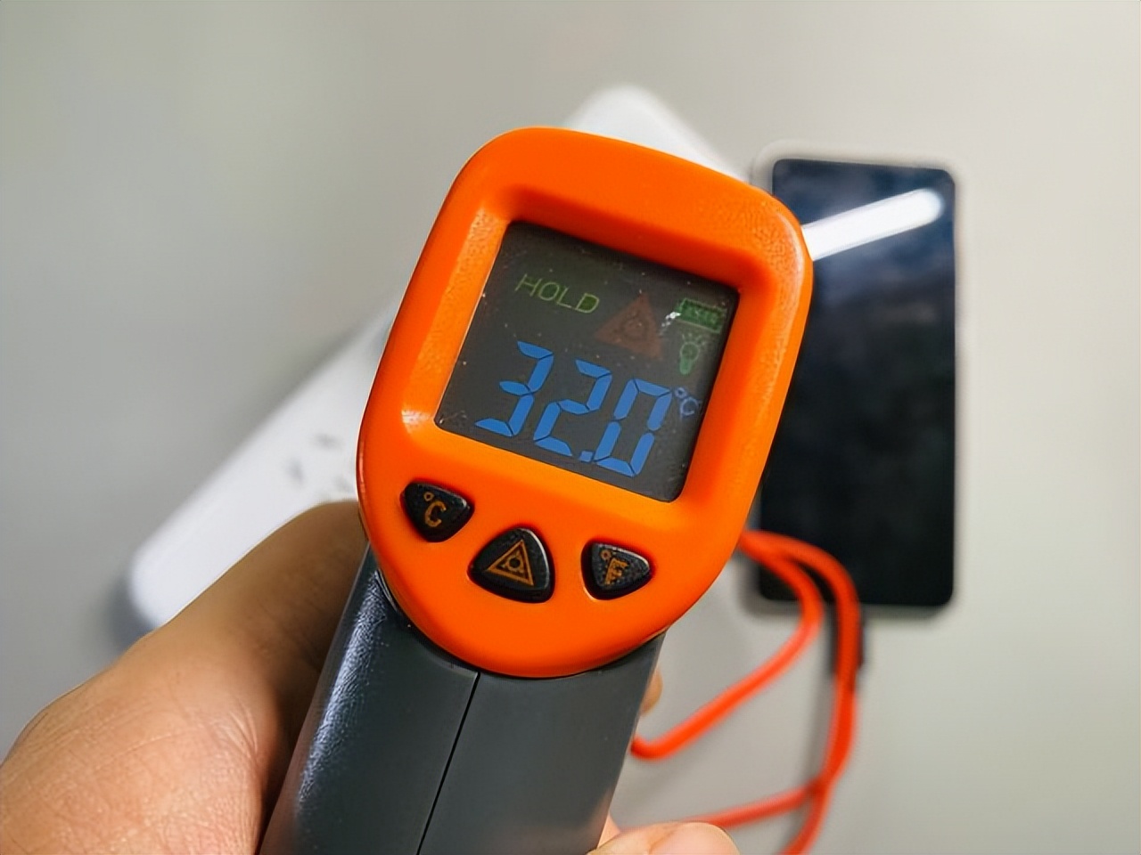 带来极致体验，努比亚120W氘锋氮化镓充电器，充电就该这么快