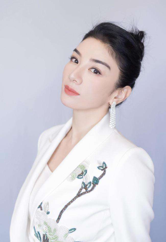 明道耍大牌对孩子骂脏话后掉头走人？本尊道歉：不应该情绪失控