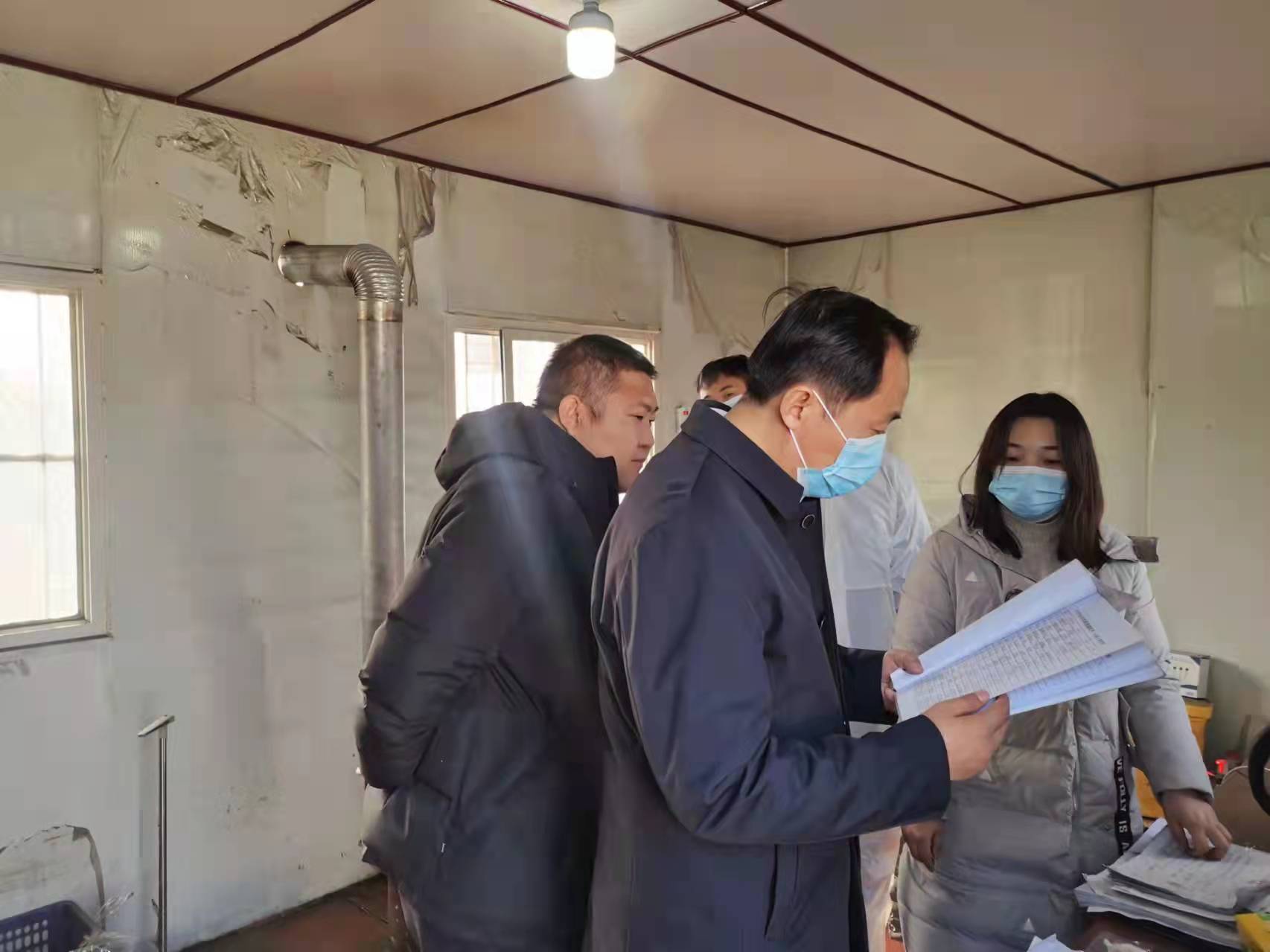 神木市法院党组书记刘宝林检查包抓镇街疫情防控工作