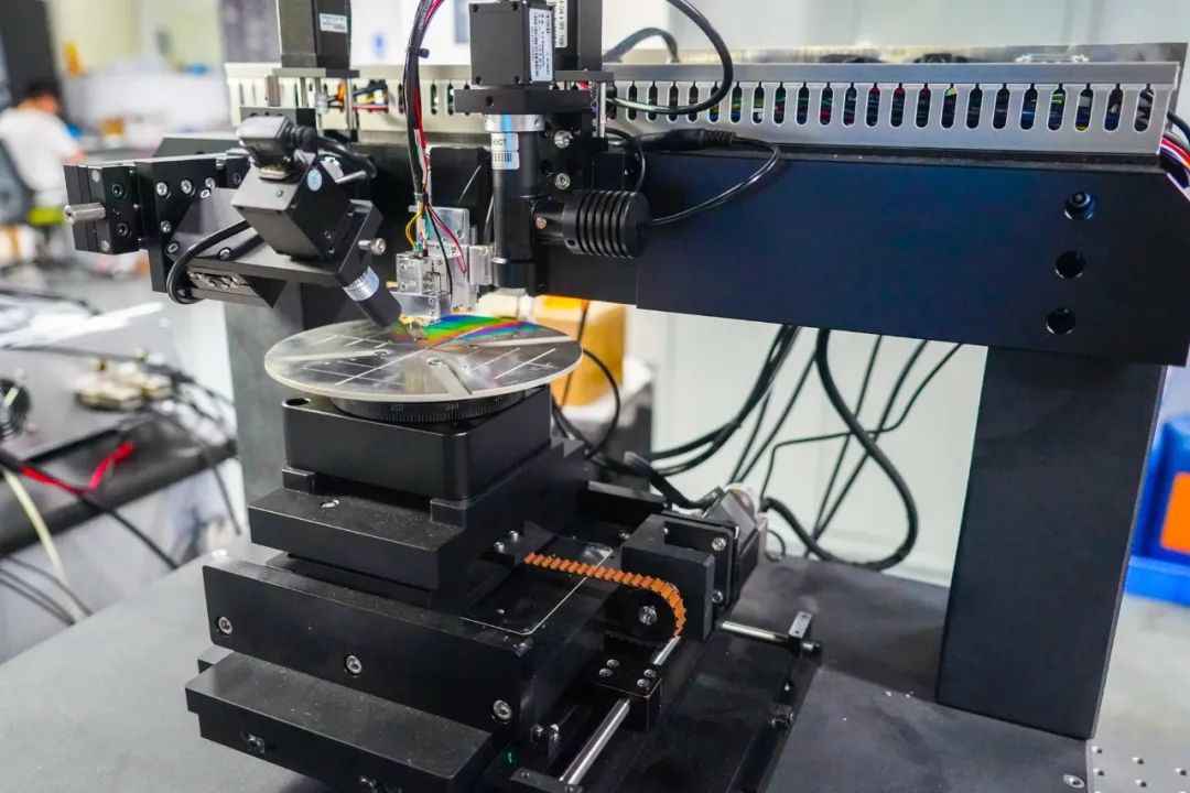 零的突破！松山湖材料实验室精密仪器团队成功研发国产化台阶仪