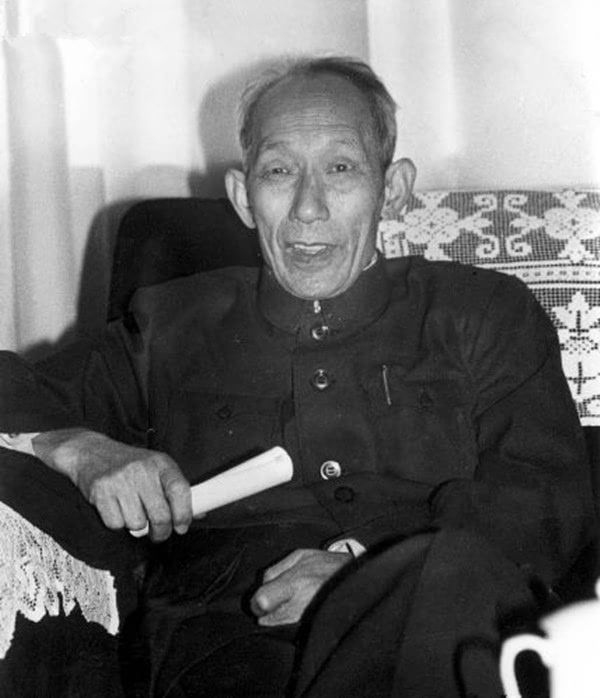 文强获特赦后到美国访友，得知台湾有100万美金可领，他果断拒绝