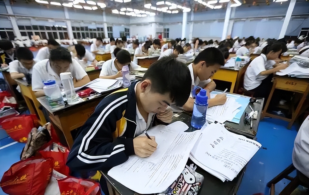 北京大学惦记了他三年，不惜放低身段，愿意降低200分录取