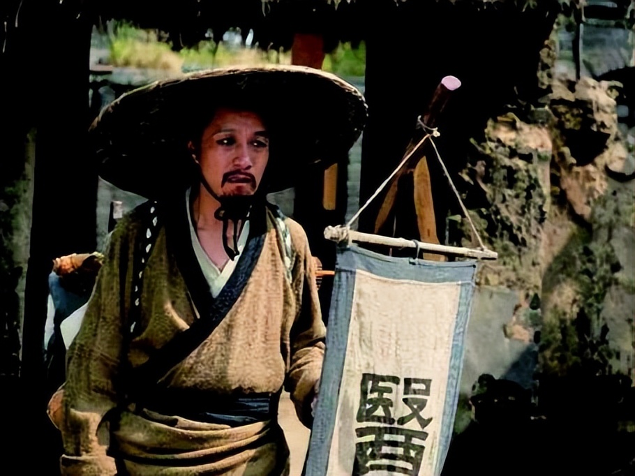 江湖郎中妙对教书先生,3副对联赚取一桩大生意,美滋滋