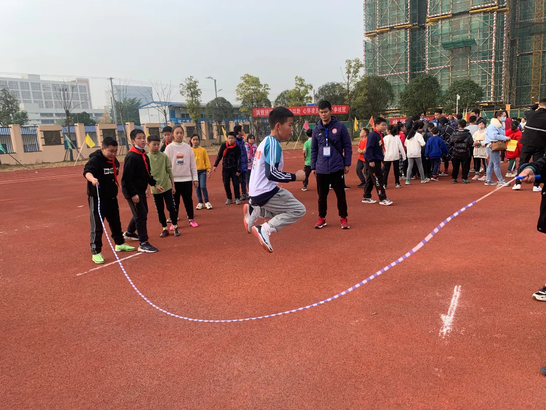 黄龙溪学校参加双流区第十六届中小学生体育集体项目运动会比赛